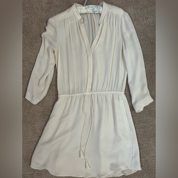 Babaton 100% Silk Cream Dress Size XS - Picture 1 of 6